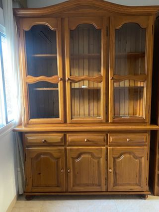 Mueble salón vitrina madera