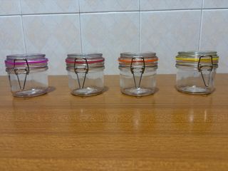 4 Barattoli in Vetro Ermetici Multicolore