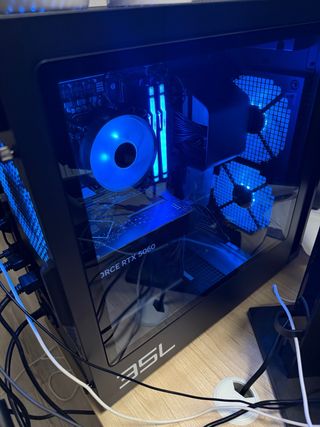 HP Omen GT16 32GB DDR5 RTX5060 i7-14700F 2TB