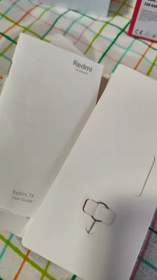 Xiaomi Redmi 7A + funda protectora