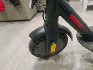 Patinete Eléctrico Red Bull Racing