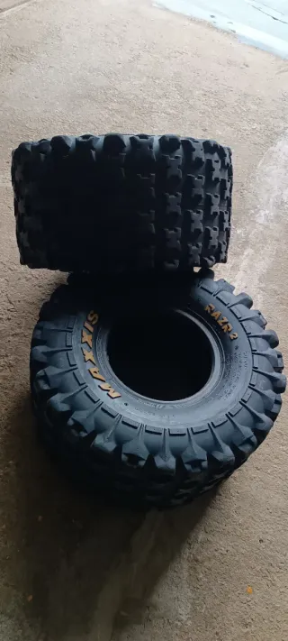 Ruedas Maxxis RAZR 2 Quad
