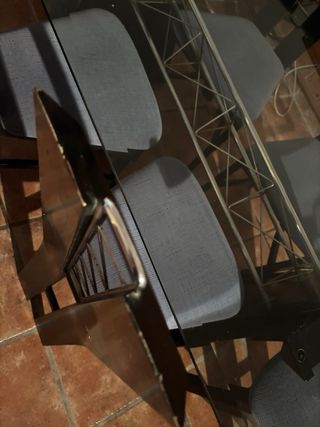 Mesa cristal y 6 sillas comedor