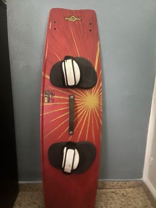 Tabla de kitesurf Naish