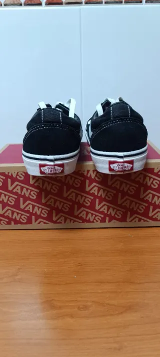 Zapatillas Vans Old Skool negras. Talla 36.5