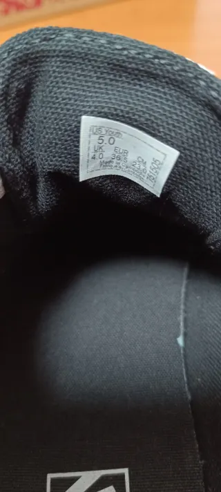 Zapatillas Vans Old Skool negras. Talla 36.5