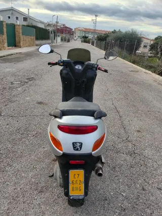 Peugeot Scooter Plata