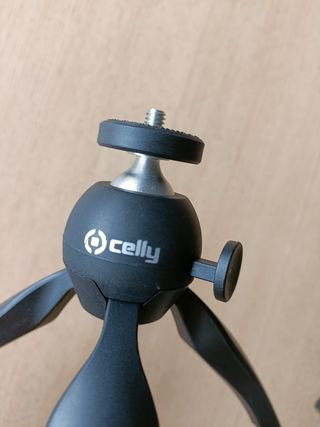 Mini trípode Celly para móviles y cámaras