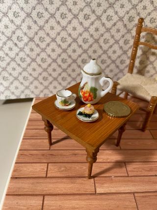 Servizio da tè bambole con dolce