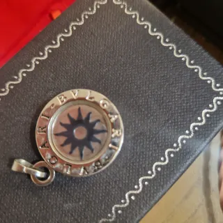 Dijes Bvlgari Plata y Cristales