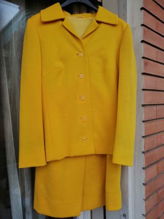 Completo giacca e gonna donna giallo