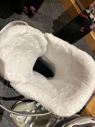 Esquís Rossignol + Botas + Casco