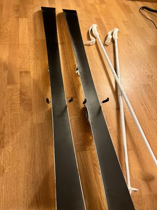 Esquís Rossignol + Botas + Casco