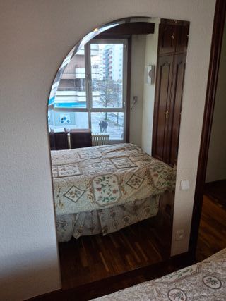 Espejo Decorativo Arco Madera y Cristal