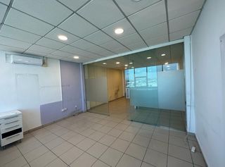 Alquiler oficina 85 m2 polígono casa grande