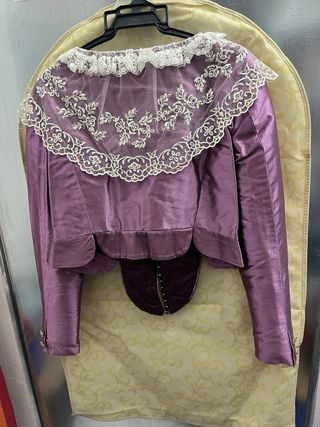 Corpiño fallera morado y blanco