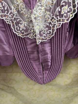 Corpiño fallera morado y blanco