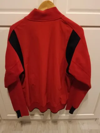 Chaqueta Adidas Roja con Parche A