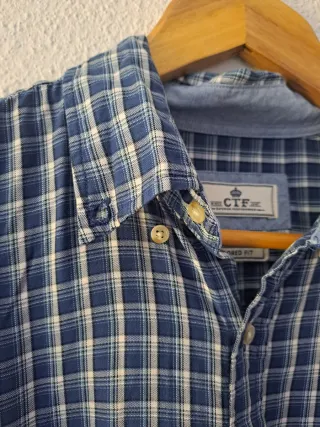 Camisa de cuadros azul y blanco para hombre
