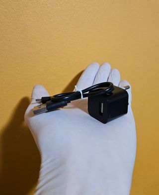 Cargador portátil Power Bank con accesorios NUEVO