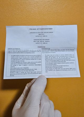 Cargador portátil Power Bank con accesorios NUEVO