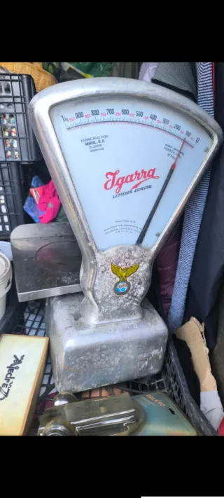 Báscula Igarra antigua de precisión