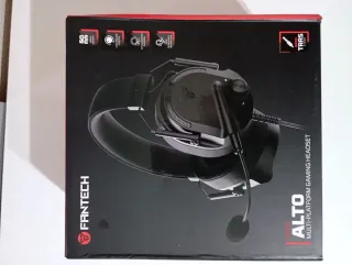 Audífonos Gaming Fantech Negros