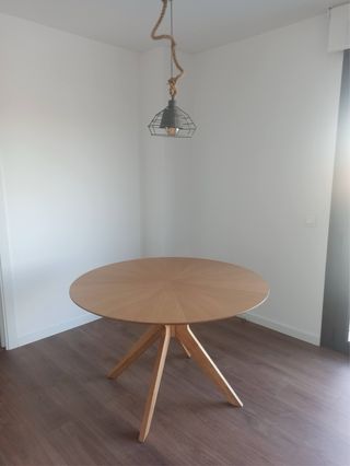 Mesa comedor redonda madera + 4 sillas