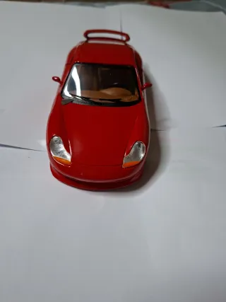 Coche a escala 1/24