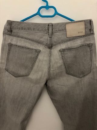 Pantalón Hugo Boss Gris