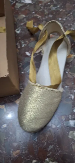 Alpargatas Fallera Doradas Talla 36