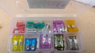 Caja de fusibles grandes para coches