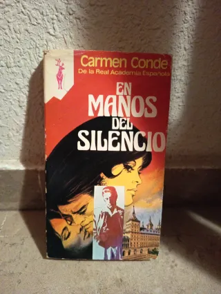 En manos del silencio