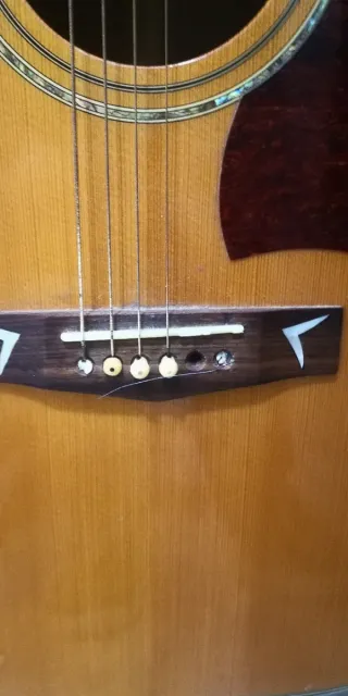 Guitarra Acústica Marrón