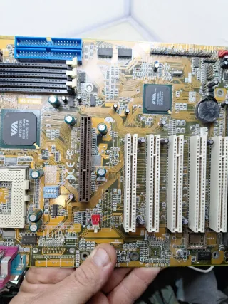 Placa Base VIA Antigua