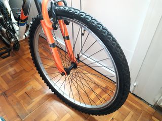 Bicicleta MTB 26" juvenil - Rueda trasera nueva