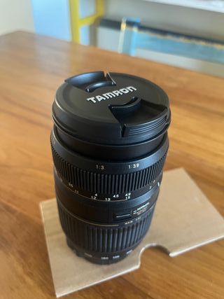 Objetivo Tamron AF 70-300mm F/4-5.6 Di Macro
