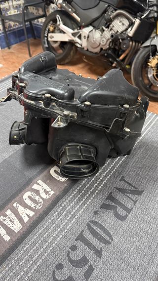 Caja de filtro CBR600RR