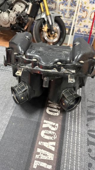 Caja de filtro CBR600RR