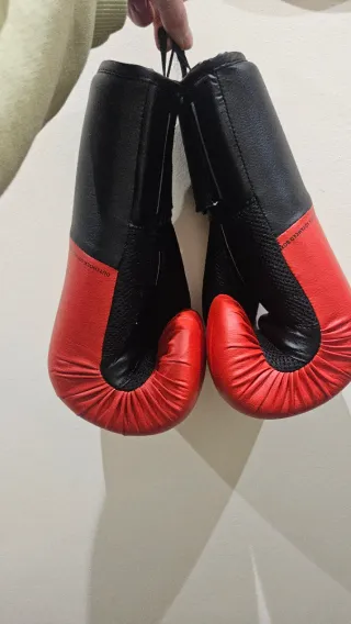 Guantes Boxeo 10oz Outshock (1 uso)