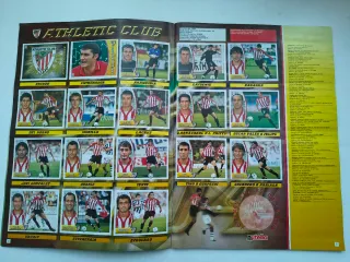 Álbum Liga 2003-2004 Este, colocas sin pegar.