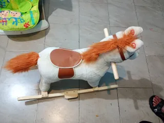 Caballo balancín peluche para niños