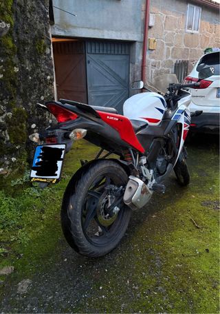 Honda CBR 125R 2016