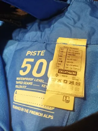 Conjunto de esquí Wedze para niño.