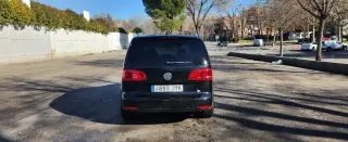 Volkswagen Touran 2011