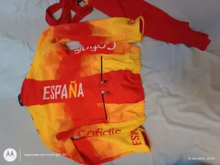Chaqueta y culotte ciclismo España