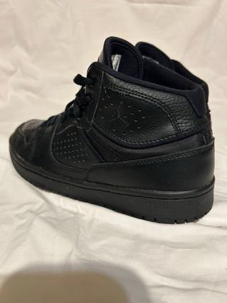 Sneakers Jordan Access nere