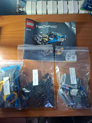 LEGO Technic 42095 Stunt Racer