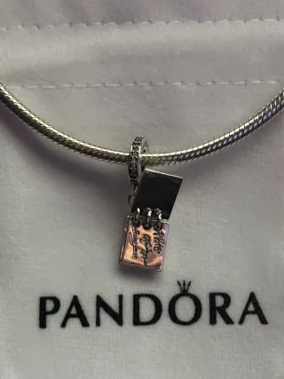 Charm Pandora Libro de Firmas Personajes Disney
