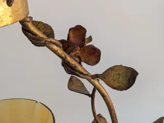 Lámpara vintage estilo quinqué dorada